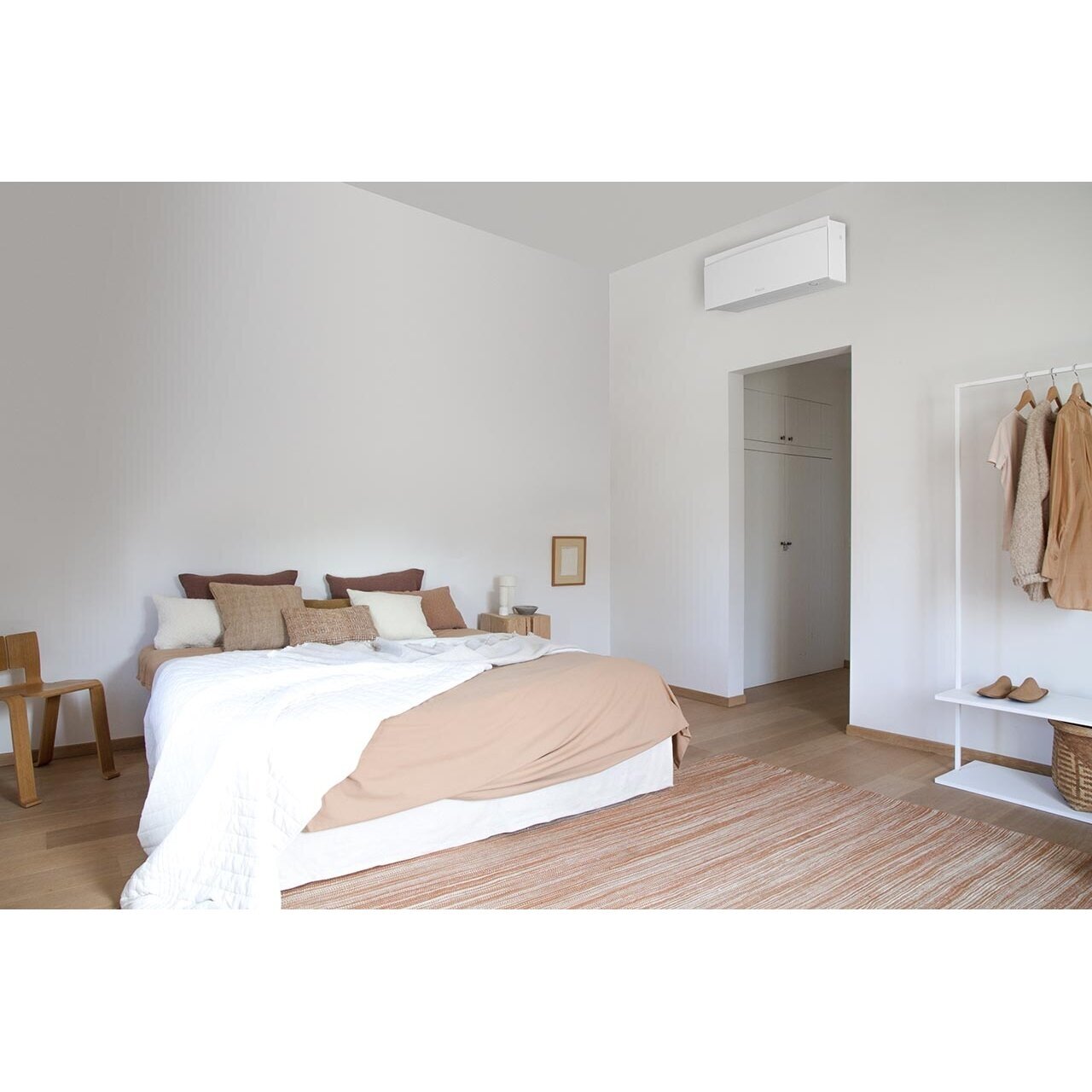 Daikin Emura oro kondicionierius FTXJ42AW9 komplekte RXJ42A9 10