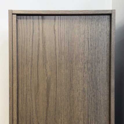 Kame Home aukšta vonios spintelė Varinio Ąžuolo Faneruotė TU/75-2-DB/N11-HM 1 Kame Home aukšta vonios spintelė Varinio Ąžuolo Faneruotė TU/75-2-DB/N11-HM 1